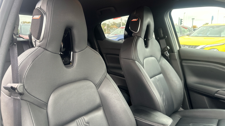 Nissan Juke 1.6 Hybrid Tekna 5dr Auto Hybrid Hatchback